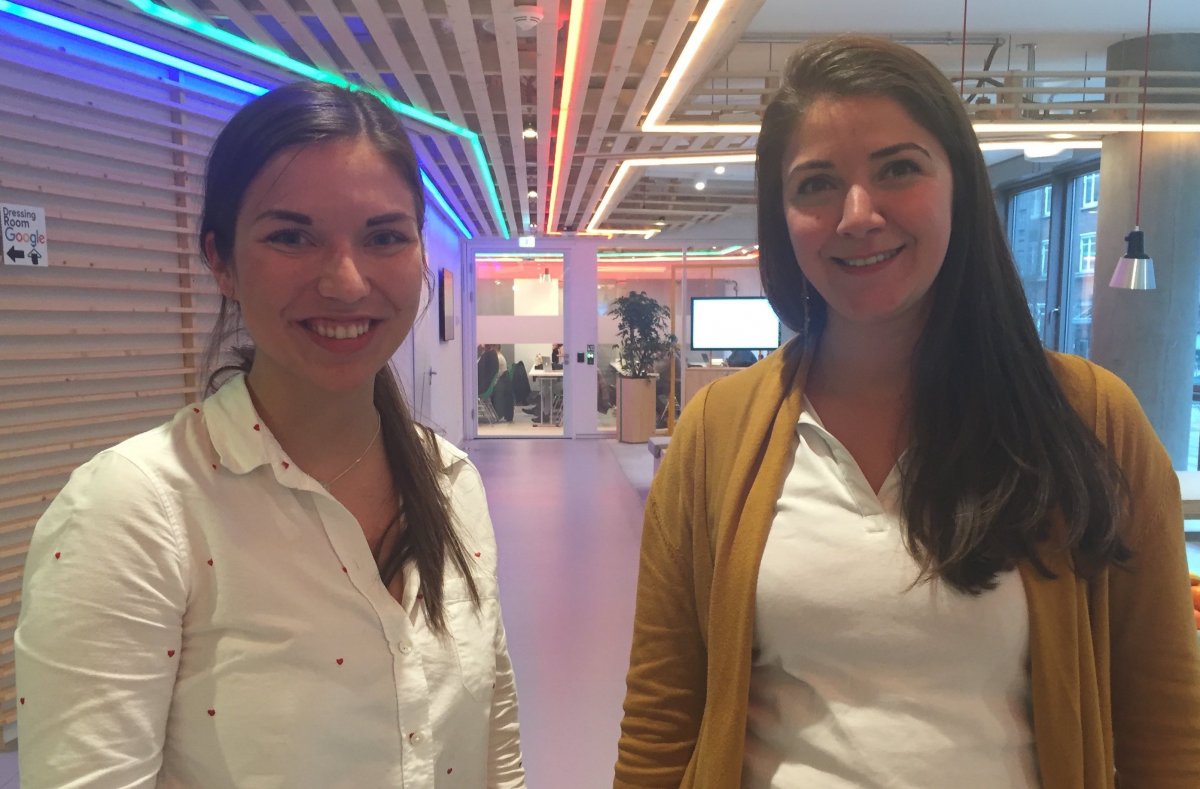 Angetroffen in der „Google Zukunftswerkstatt“ Hamburg – Jessica Schlafke (links) und Ebru Koc